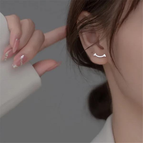 100% Pure  Sweet Smile Stud Earrings
