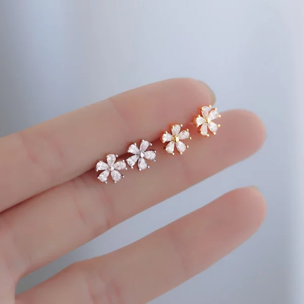 Flower Zircon Earrings Femininity Exquisite Earrings Cute Small Shiny Earrings Wedding Fashion Jewelry Gift - Image 4