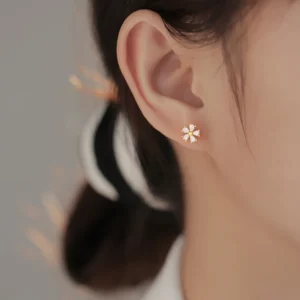 Flower Zircon Earrings Femininity Exquisite Earrings Cute Small Shiny Earrings Wedding Fashion Jewelry Gift