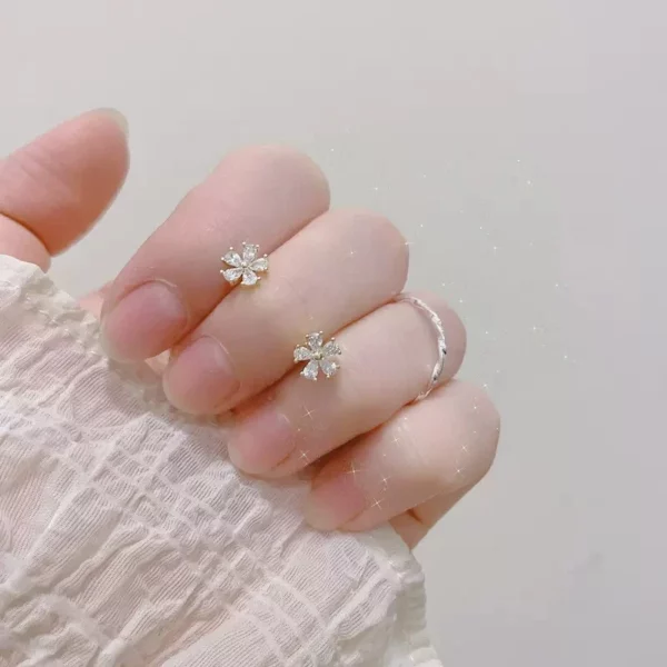 Flower Zircon Earrings Femininity Exquisite Earrings Cute Small Shiny Earrings Wedding Fashion Jewelry Gift - Image 6