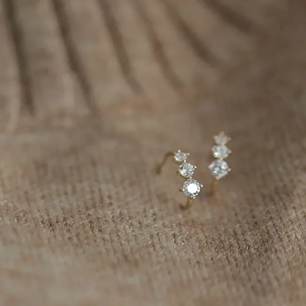S Plated 18k White  Crystal Stud Earrings - Image 5